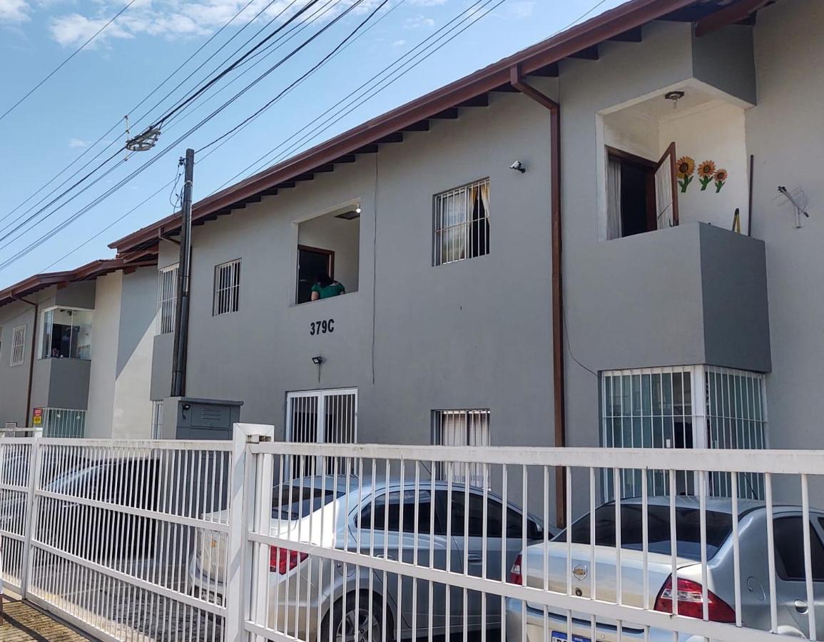 Apartamento Ubatuba - Praia Grande - 200M Da Praia Exterior foto